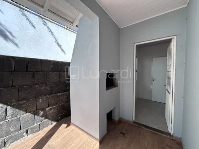 Casa com 3 Dormitórios - Miniatura - Lunardi Imóveis