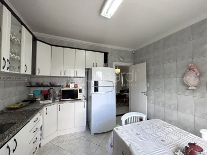 Casa com 3 Dormitórios - Miniatura - Lunardi Imóveis