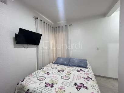 Casa com 2 Dormitórios - Miniatura - Lunardi Imóveis