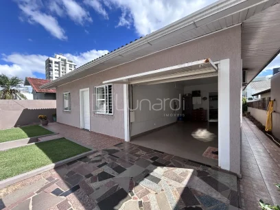 Casa com 3 Dormitórios - Miniatura - Lunardi Imóveis