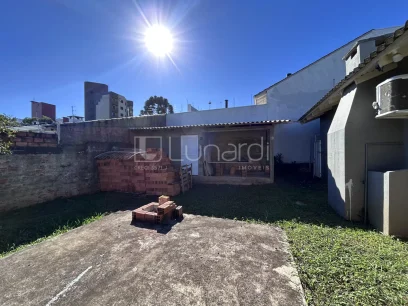 Casa com 3 Dormitórios - Miniatura - Lunardi Imóveis