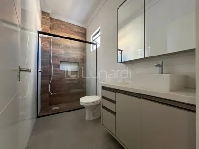Casa com 3 Dormitórios - Miniatura - Lunardi Imóveis