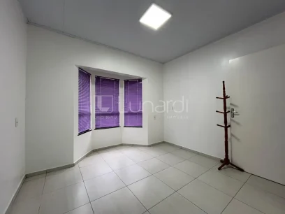 Casa com 4 Dormitórios - Miniatura - Lunardi Imóveis