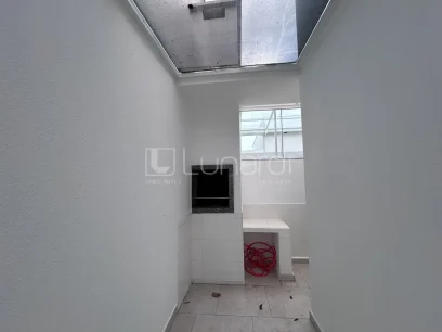 Casa com 2 Dormitórios - Miniatura - Lunardi Imóveis