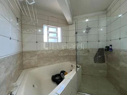 Casa com 3 Dormitórios - Miniatura - Lunardi Imóveis