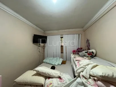 Casa com 3 Dormitórios - Miniatura - Lunardi Imóveis