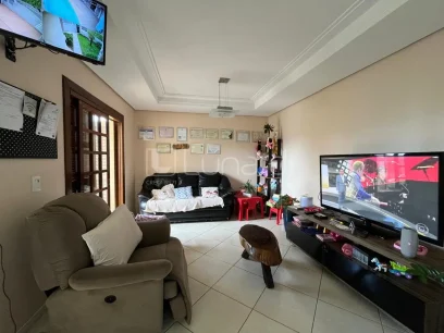 Casa com 3 Dormitórios - Miniatura - Lunardi Imóveis