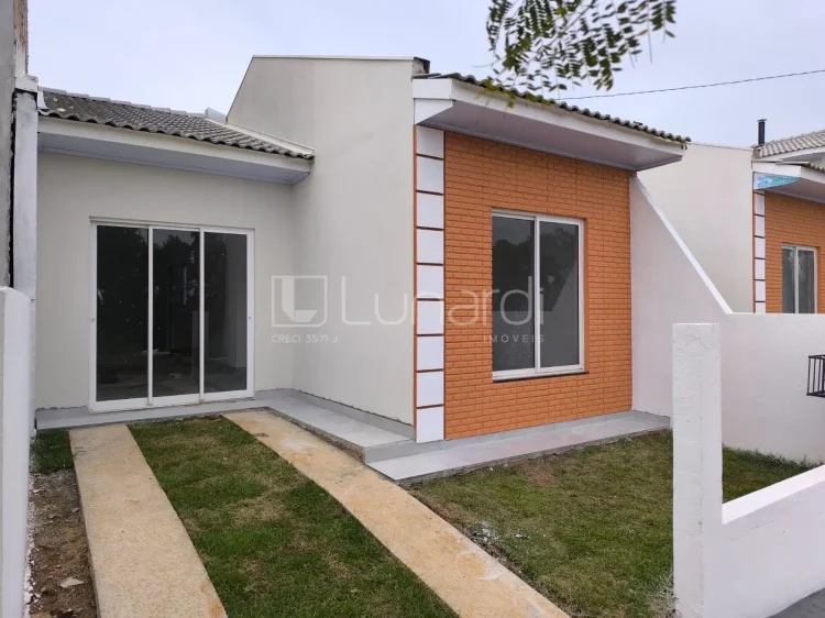 Casa com 2 Dormitórios - Lunardi Imóveis