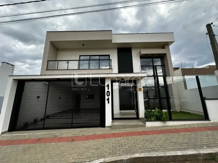 Casa com 3 Dormitórios - Lunardi Imóveis