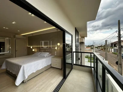 Casa com 3 Dormitórios - Miniatura - Lunardi Imóveis