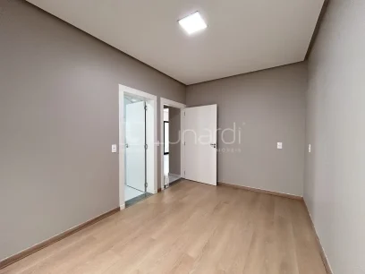 Casa com 3 Dormitórios - Miniatura - Lunardi Imóveis