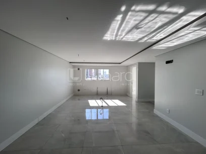 Apartamento com 3 Suítes - Miniatura - Lunardi Imóveis