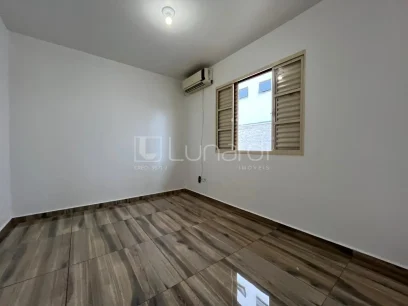 Casa com 3 Dormitórios - Miniatura - Lunardi Imóveis