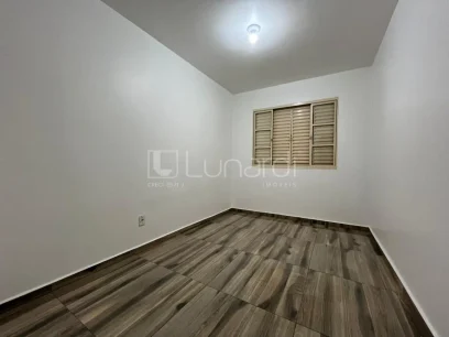 Casa com 3 Dormitórios - Miniatura - Lunardi Imóveis