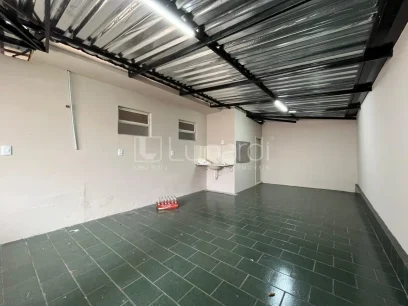 Casa com 3 Dormitórios - Miniatura - Lunardi Imóveis