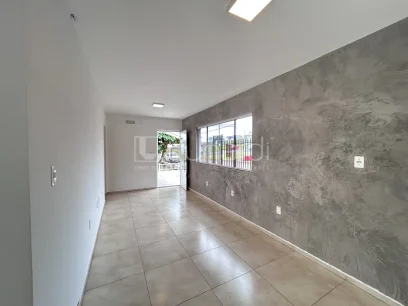 Casa com 2 Dormitórios - Miniatura - Lunardi Imóveis
