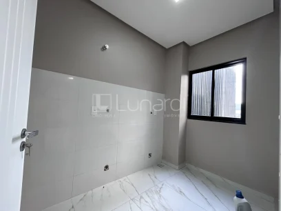 Casa com 3 Dormitórios - Miniatura - Lunardi Imóveis