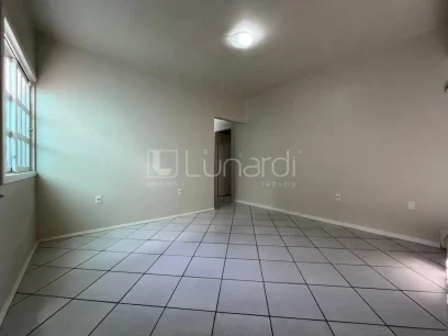 Casa com 3 Dormitórios - Miniatura - Lunardi Imóveis