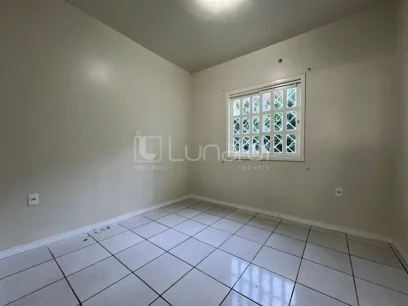 Casa com 3 Dormitórios - Miniatura - Lunardi Imóveis