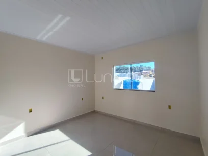 Casa com 2 Dormitórios - Miniatura - Lunardi Imóveis
