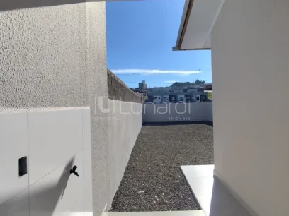 Casa com 2 Dormitórios - Miniatura - Lunardi Imóveis