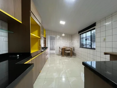 Casa com 4 Dormitórios - Miniatura - Lunardi Imóveis