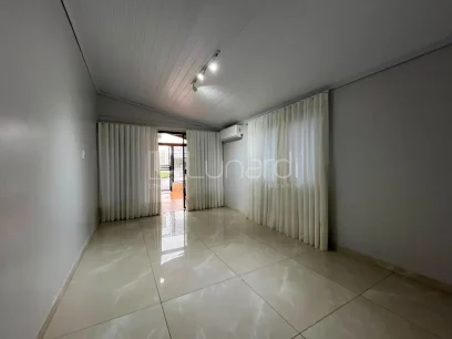 Casa com 4 Dormitórios - Miniatura - Lunardi Imóveis