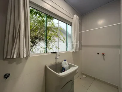 Casa com 4 Dormitórios - Miniatura - Lunardi Imóveis