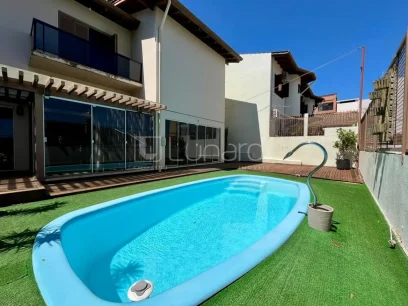 Casa com 3 Dormitórios - Miniatura - Lunardi Imóveis