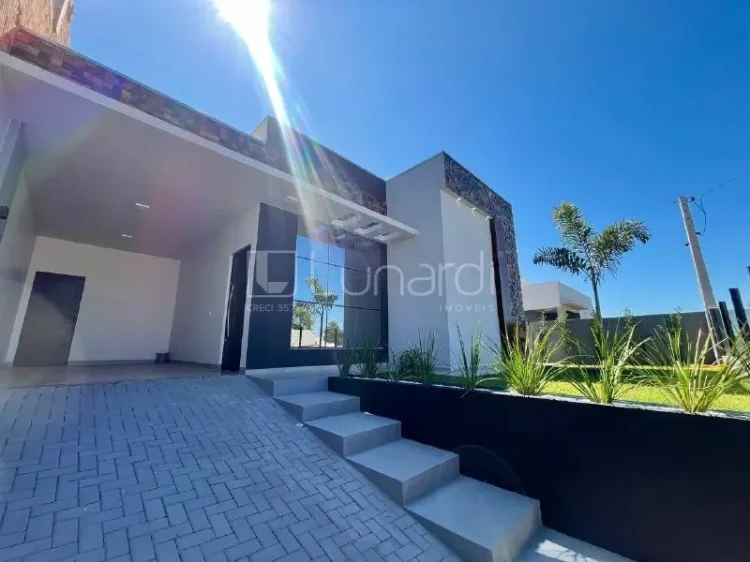 Casa com 3 Dormitórios - Lunardi Imóveis