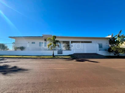 Casa com 3 Dormitórios - Lunardi Imóveis