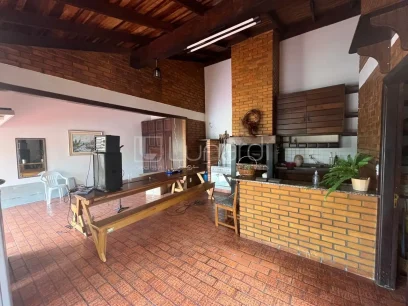 Casa com 4 Dormitórios - Miniatura - Lunardi Imóveis