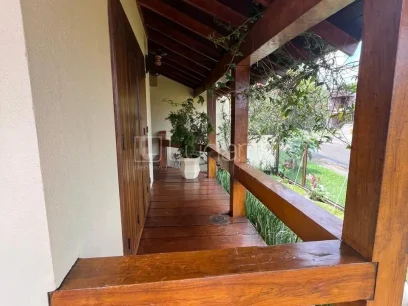 Casa com 4 Dormitórios - Miniatura - Lunardi Imóveis