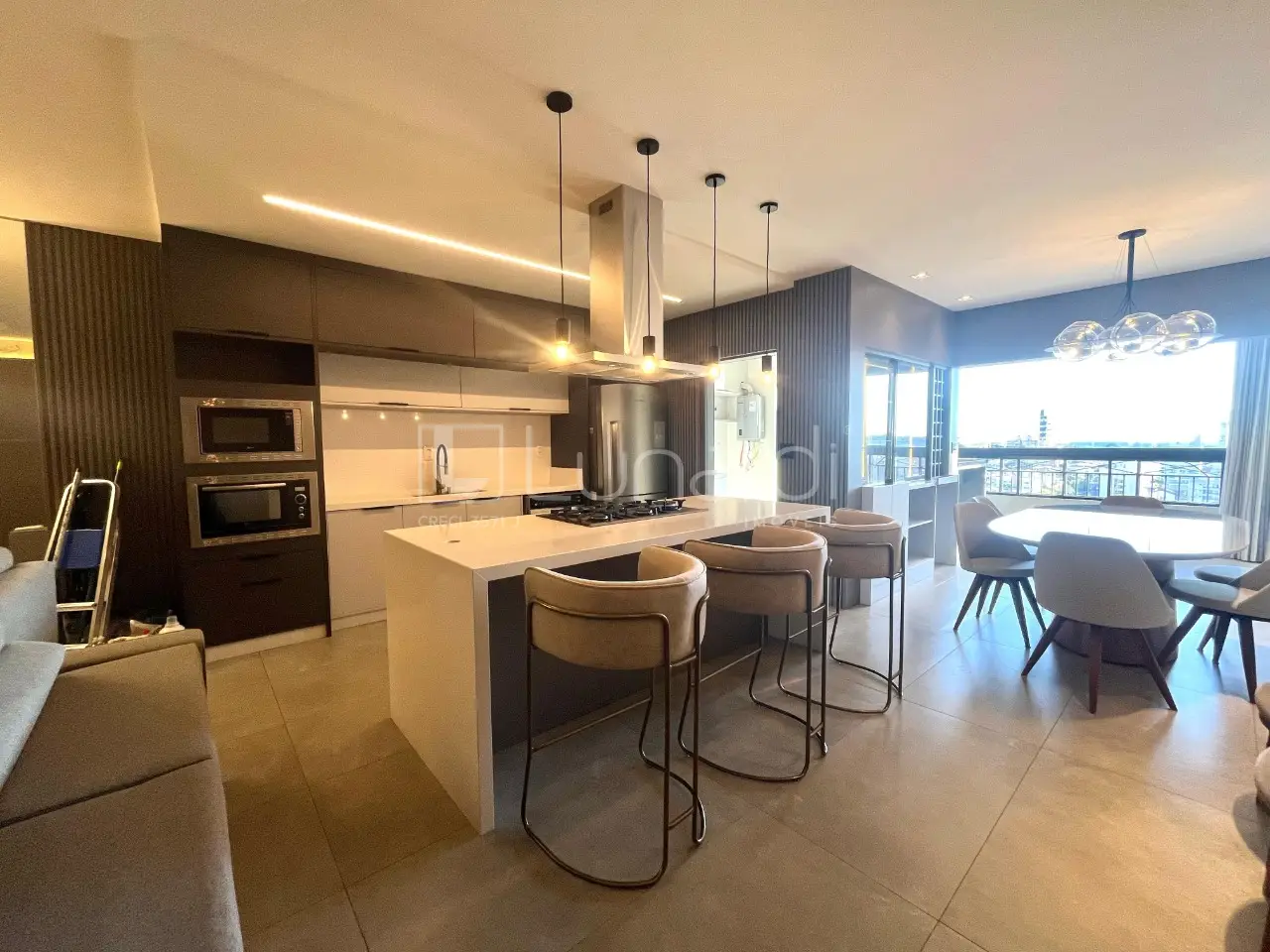 Apartamento com 3 Suítes - Lunardi Imóveis