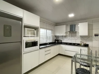 Casa com 3 Dormitórios - Miniatura - Lunardi Imóveis