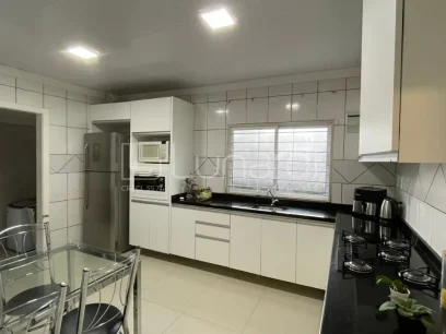 Casa com 3 Dormitórios - Miniatura - Lunardi Imóveis