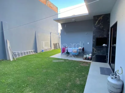 Casa com 3 Dormitórios - Miniatura - Lunardi Imóveis
