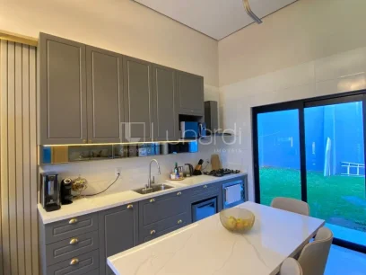 Casa com 3 Dormitórios - Miniatura - Lunardi Imóveis