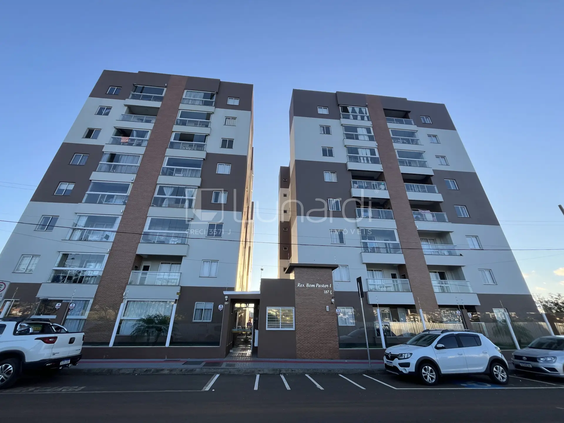 Apartamento com 2 Dormitórios - Lunardi Imóveis