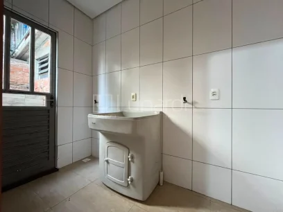 Casa com 2 Dormitórios - Miniatura - Lunardi Imóveis