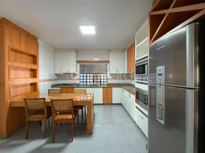 Casa com 3 Dormitórios - Miniatura - Lunardi Imóveis