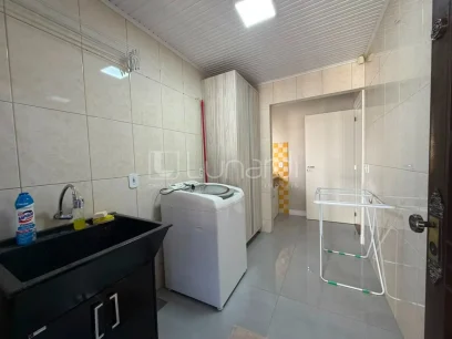 Casa com 3 Dormitórios - Miniatura - Lunardi Imóveis