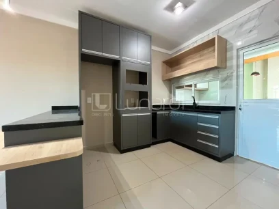 Casa com 2 Dormitórios - Miniatura - Lunardi Imóveis