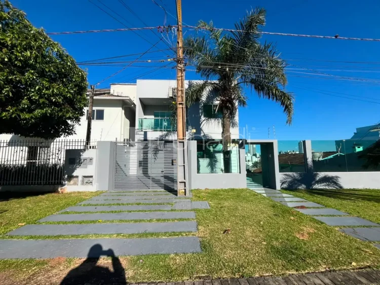 Casa com 3 Dormitórios - Lunardi Imóveis