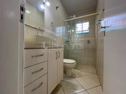 Casa com 3 Dormitórios - Miniatura - Lunardi Imóveis