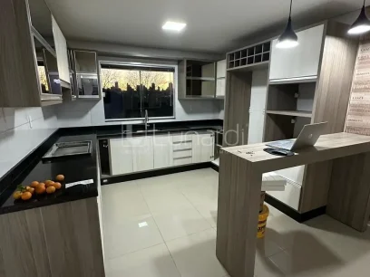 Casa com 3 Dormitórios - Miniatura - Lunardi Imóveis