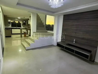 Casa com 3 Dormitórios - Miniatura - Lunardi Imóveis