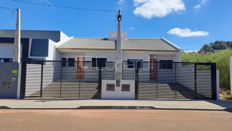 Casa com 2 Dormitórios - Lunardi Imóveis