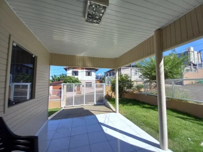 Casa com 2 Dormitórios - Miniatura - Lunardi Imóveis