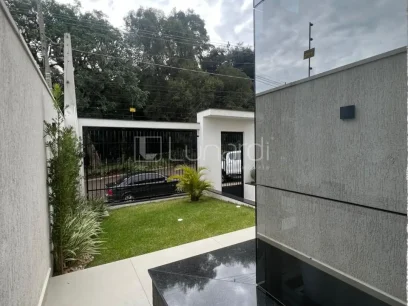 Casa com 3 Dormitórios - Miniatura - Lunardi Imóveis